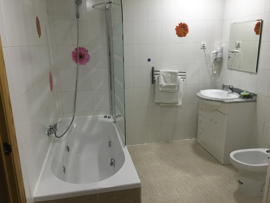 Hostal Трес Кантос Экстерьер фото