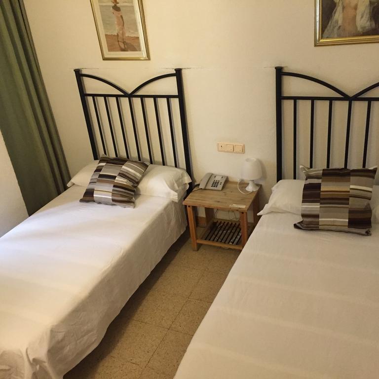 Hostal Трес Кантос Экстерьер фото