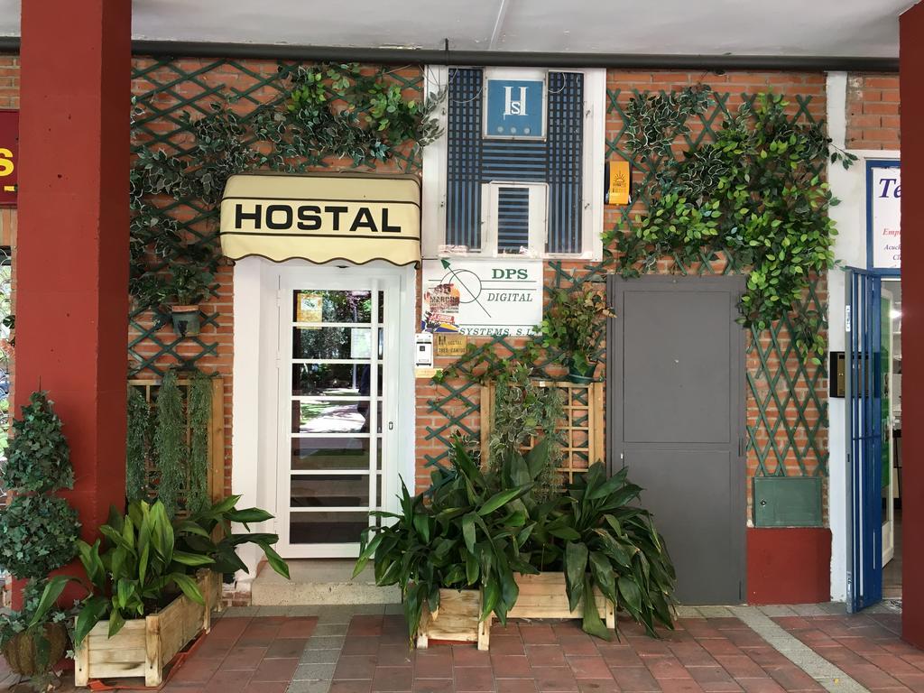 Hostal Трес Кантос Экстерьер фото