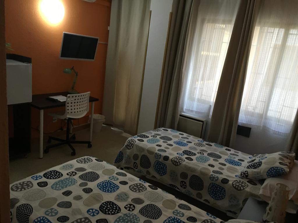 Hostal Трес Кантос Экстерьер фото
